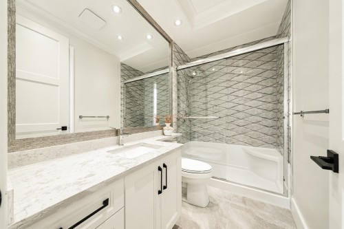 5720 Woodwards Road, Richmond, BC 