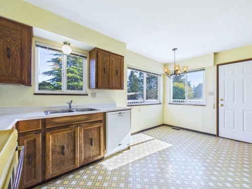 8420 Demorest Drive, Richmond, BC 