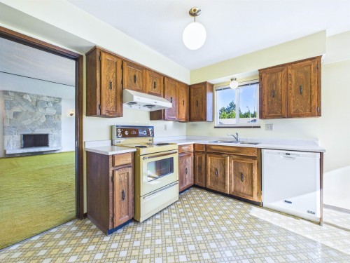 8420 Demorest Drive, Richmond, BC 