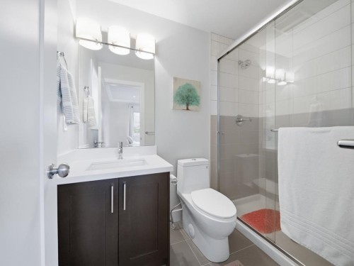 355 15Th Street E, North Vancouver, BC 