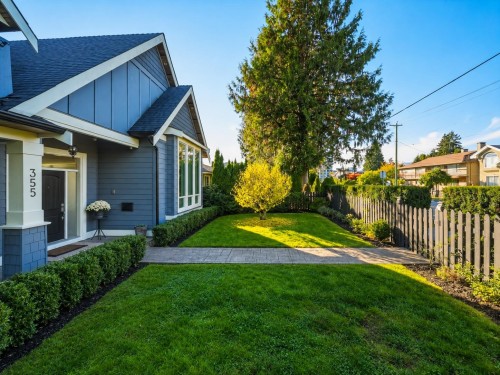 355 15Th Street E, North Vancouver, BC 