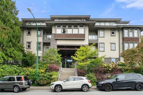 208-188 29 Street W North Vancouver, BC V7N 0A2