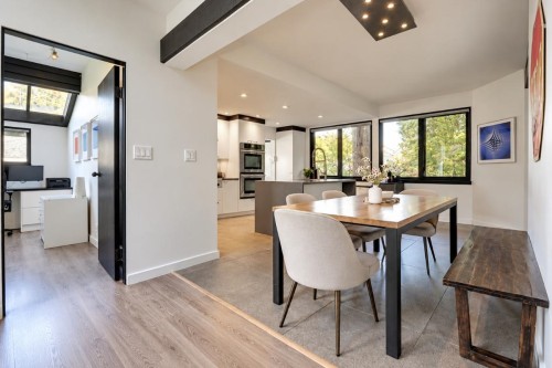 2835 13Th Avenue W, Vancouver, BC 