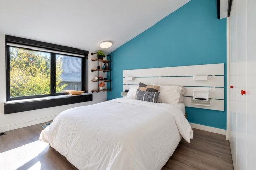 2835 13Th Avenue W, Vancouver, BC 