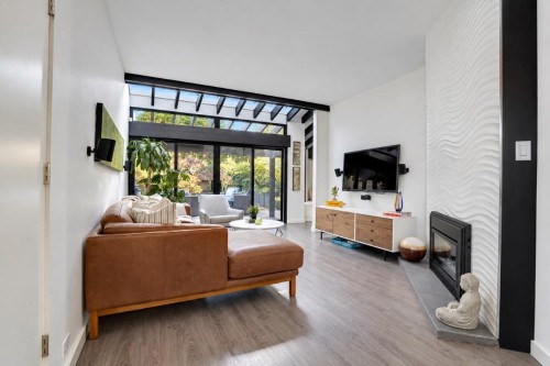2835 13Th Avenue W, Vancouver, BC 