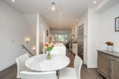 920 15Th Avenue W, Vancouver, BC 