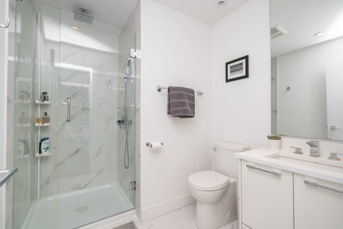 920 15Th Avenue W, Vancouver, BC 
