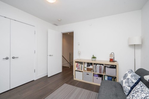 920 15Th Avenue W, Vancouver, BC 
