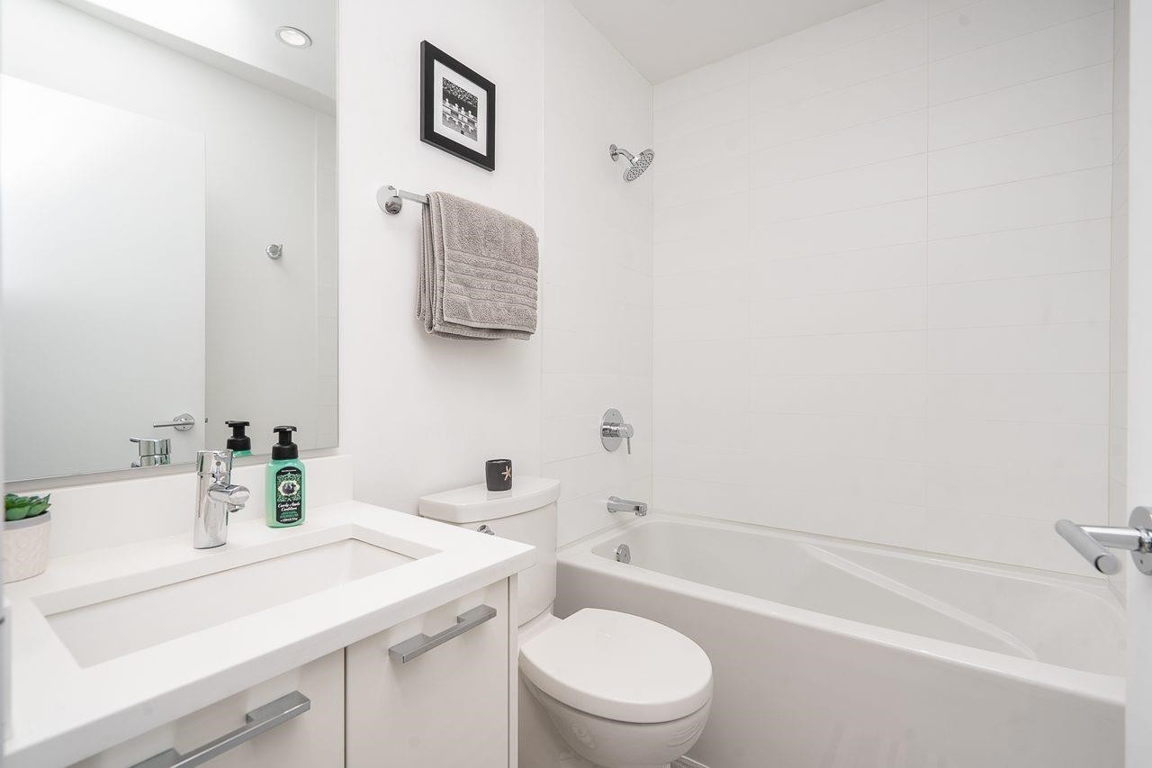 920 15Th Avenue W, Vancouver, BC