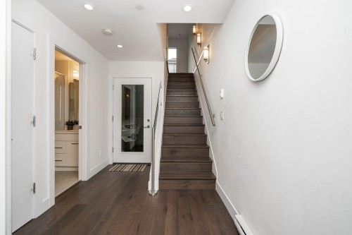920 15Th Avenue W, Vancouver, BC 