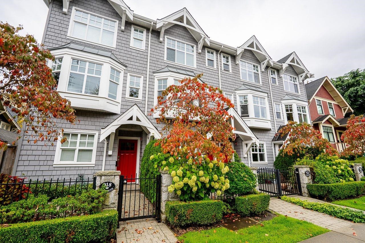 920 15Th Avenue W, Vancouver, BC