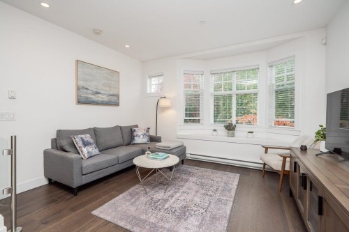 920 15Th Avenue W, Vancouver, BC 