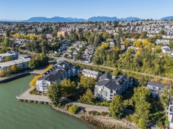 303-2080 Kent Avenue South E Vancouver, BC V5P 4X2