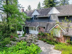 1461 49th Avenue W Vancouver, BC V6M 2R4