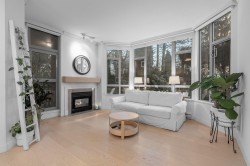 101-160 Keith Road W North Vancouver, BC V7M 3M2