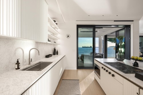 3156 Travers Avenue, West Vancouver, BC 