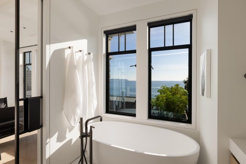 3156 Travers Avenue, West Vancouver, BC 