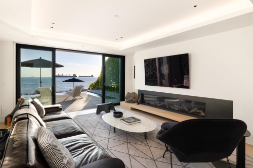 3156 Travers Avenue, West Vancouver, BC 