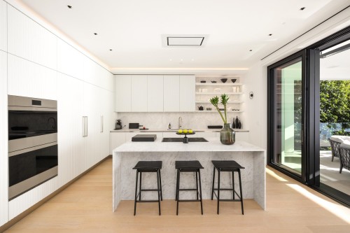 3156 Travers Avenue, West Vancouver, BC 