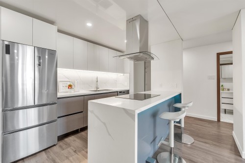 1207-2016 Fullerton Avenue  North Vancouver, BC V7P 3E6