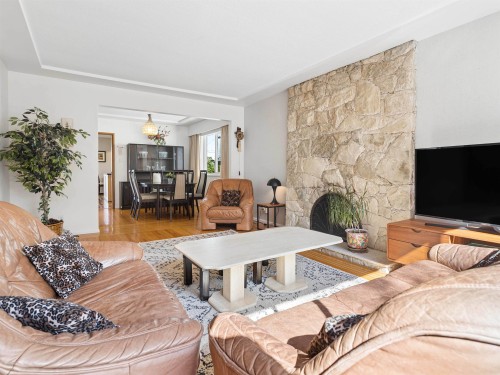 2925 24Th Avenue W, Vancouver, BC 