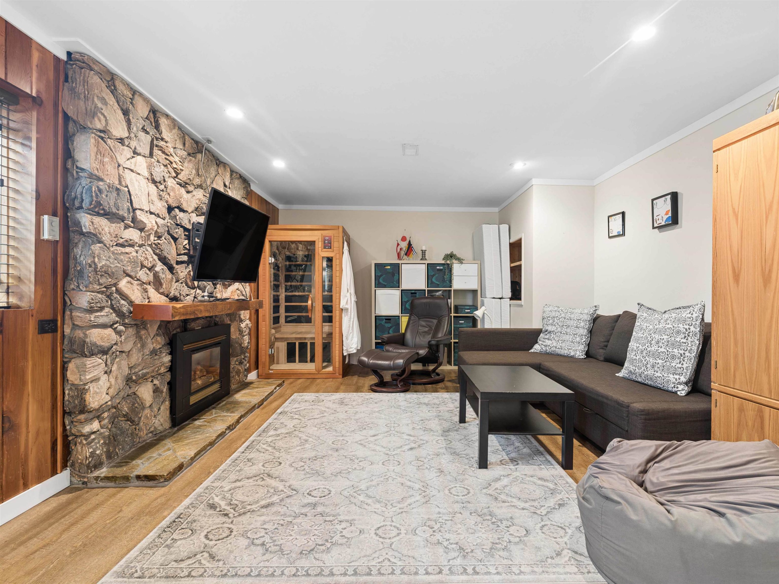 2925 24Th Avenue W, Vancouver, BC