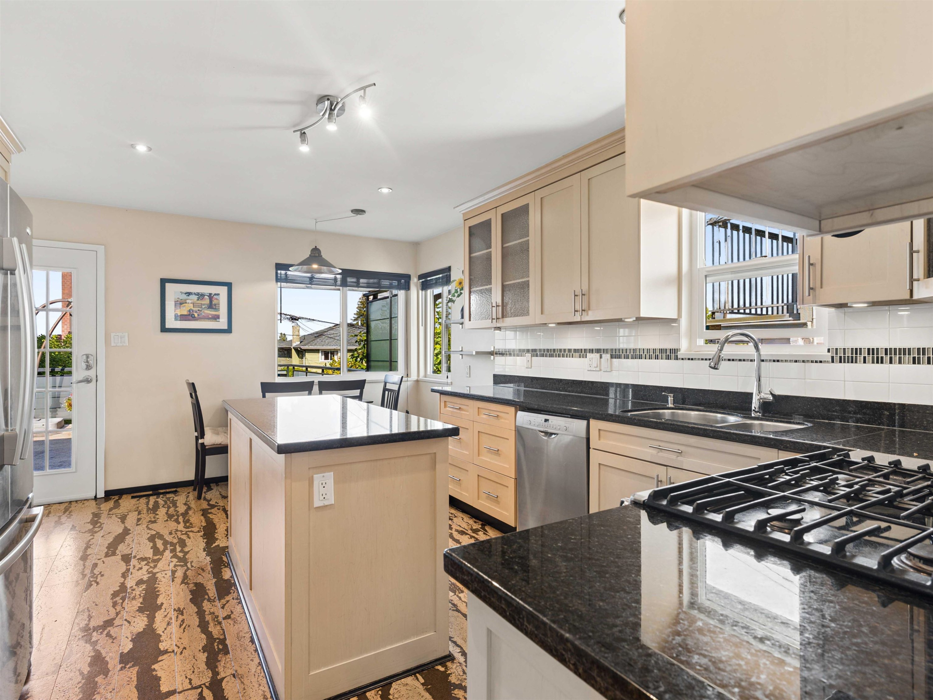 2925 24Th Avenue W, Vancouver, BC