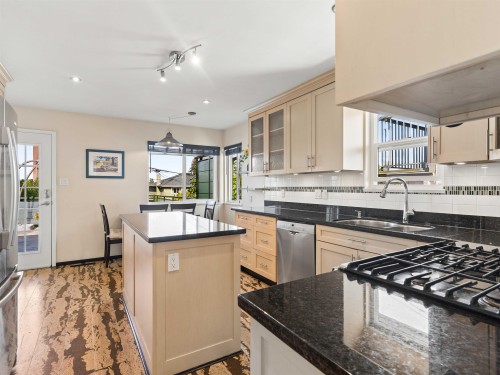 2925 24Th Avenue W, Vancouver, BC 