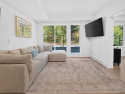 105-2002 St. George Street  Port Moody, BC V3H 0N4