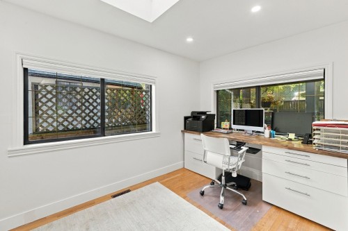 1720 Deep Cove Road, North Vancouver, BC 
