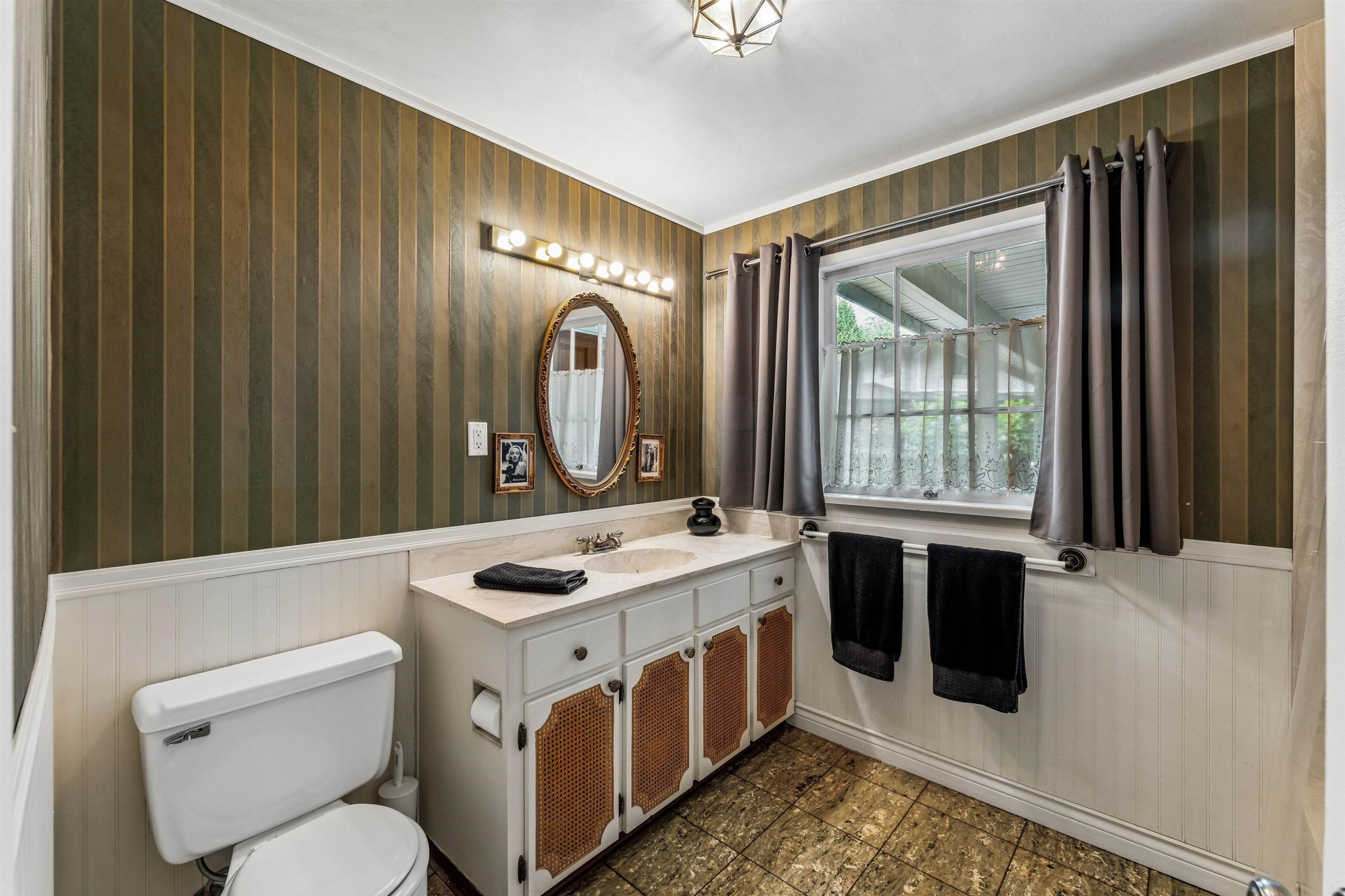 455 Macbeth Crescent, West Vancouver, BC