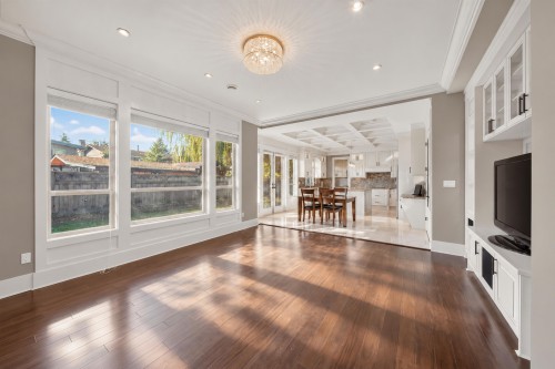 6211 Bellflower Drive, Richmond, BC 