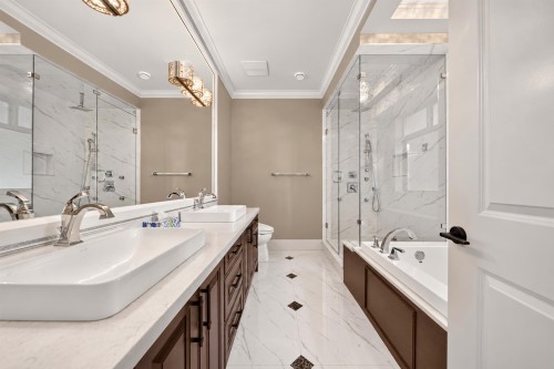 6211 Bellflower Drive, Richmond, BC 