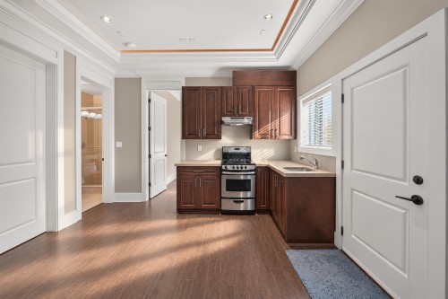 6211 Bellflower Drive, Richmond, BC 