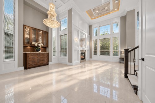 6211 Bellflower Drive, Richmond, BC 