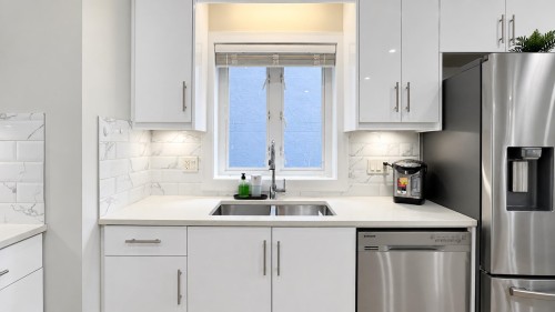 4985 Moss Street, Vancouver, BC 