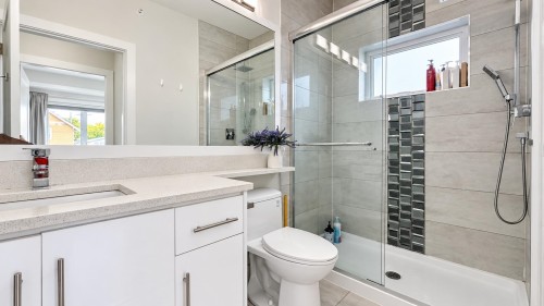 4985 Moss Street, Vancouver, BC 