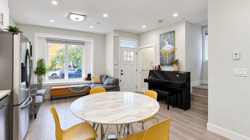 4985 Moss Street, Vancouver, BC 