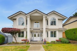 306 Marmont Street  Coquitlam, BC V3K 4R1