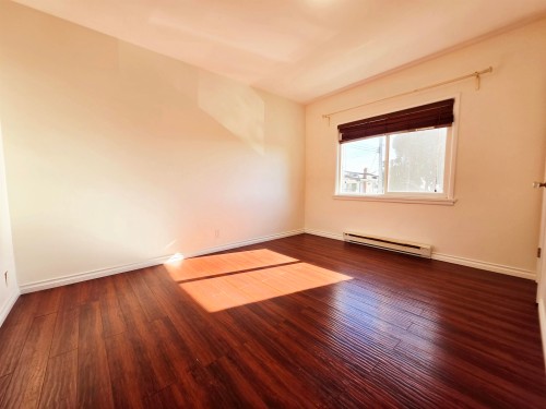7590 Fraser Street, Vancouver, BC 