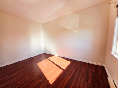 7590 Fraser Street, Vancouver, BC 