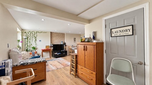 7590 Fraser Street, Vancouver, BC 
