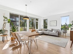 313-725 Marine Drive  North Vancouver, BC V7M 0G2