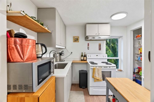 1004 Delestre Avenue, Coquitlam, BC 