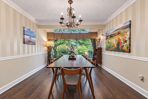 4707 Meadfeild Road, West Vancouver, BC 