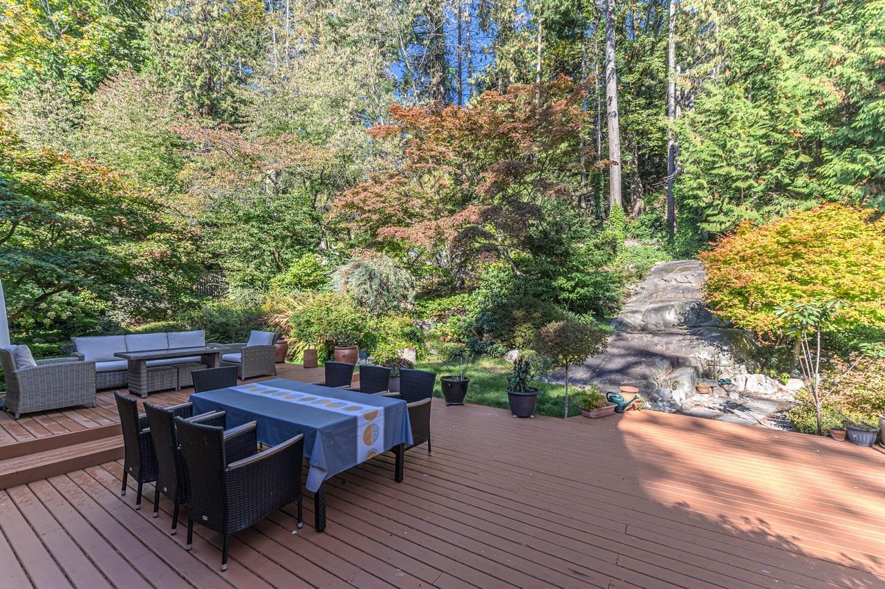 4707 Meadfeild Road, West Vancouver, BC