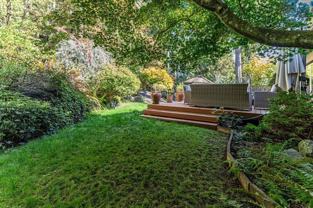 4707 Meadfeild Road, West Vancouver, BC