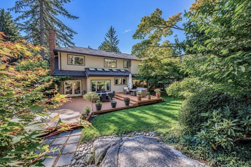 4707 Meadfeild Road, West Vancouver, BC 