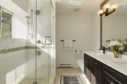 2204 Portside Court, Vancouver, BC 