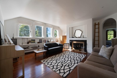 3292 Granville Street, Vancouver, BC 